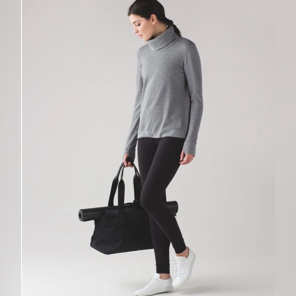 Lululemon Double Up Long Sleeve (Reversible) | Gray | Size 6 - Picture 5 of 13